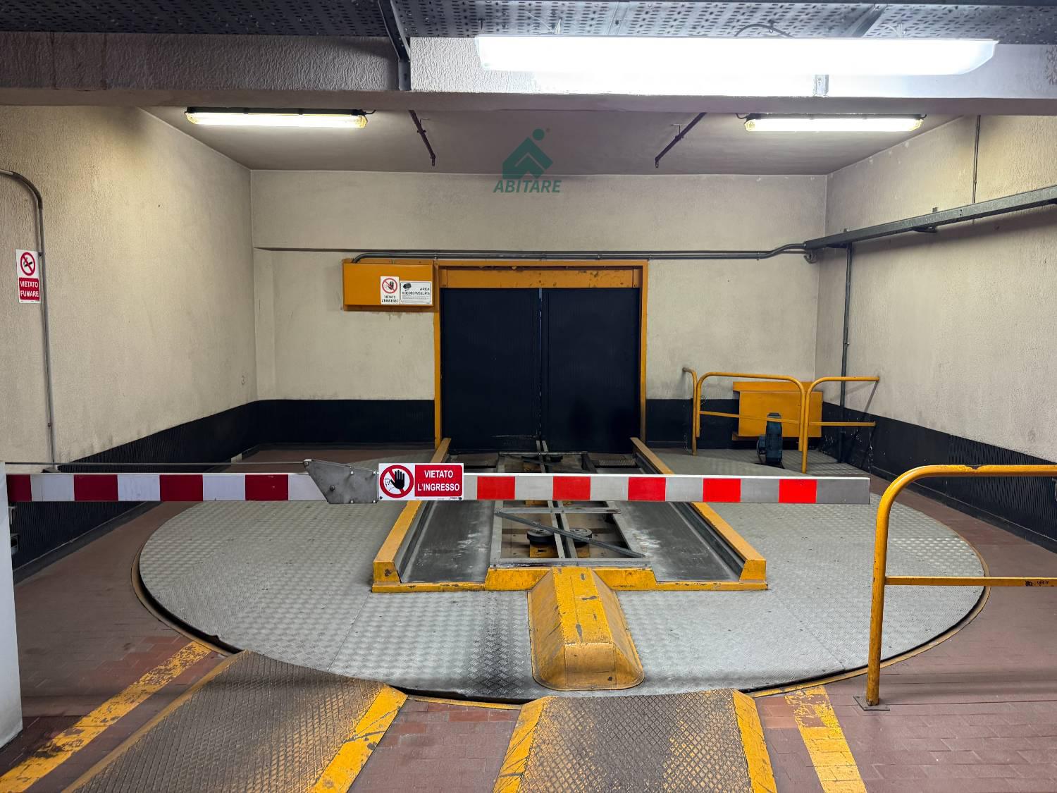 Box/Garage 14mq in vendita a Milano