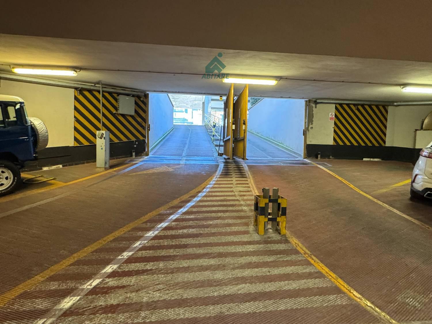 Box/Garage 14mq in vendita a Milano