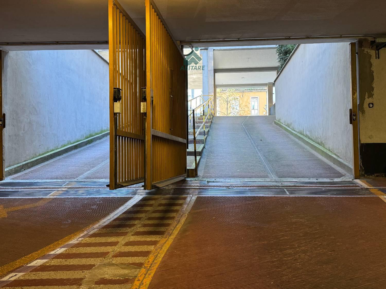 Box/Garage 14mq in vendita a Milano