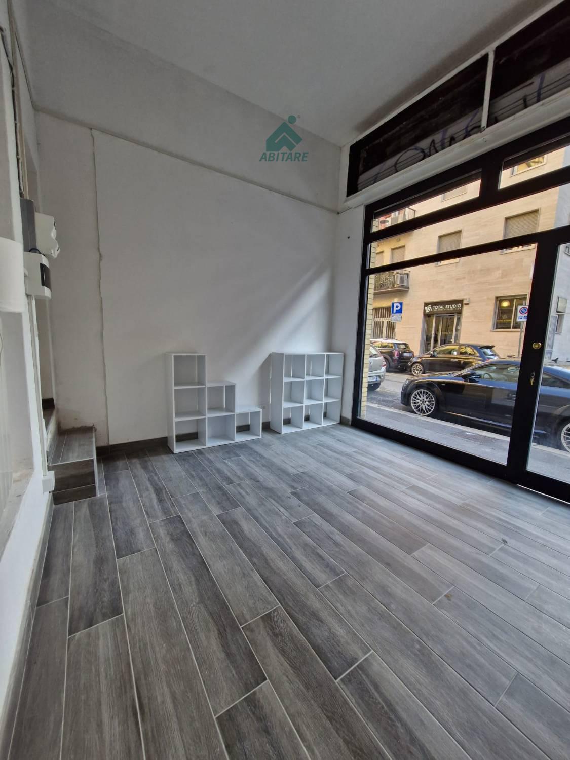 Negozio ristrutturato a Milano