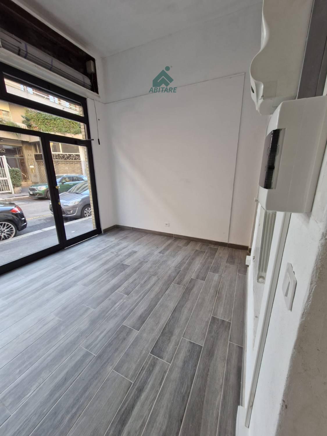 Negozio ristrutturato a Milano