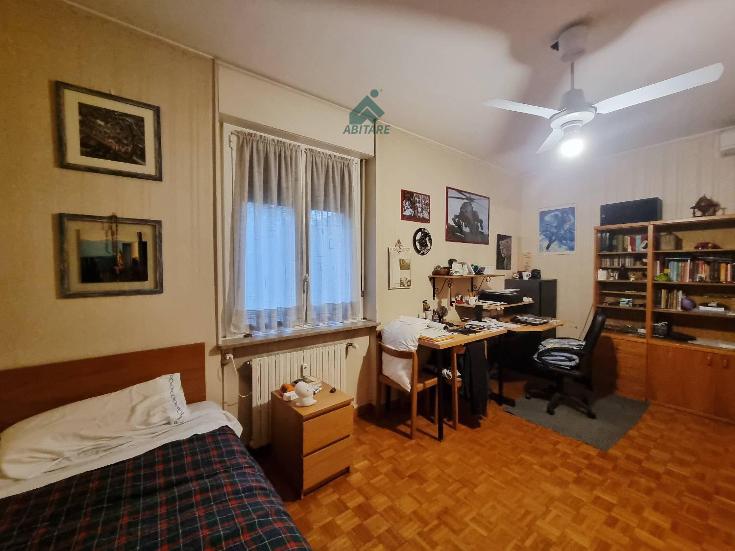 Quadrilocale con box a Milano