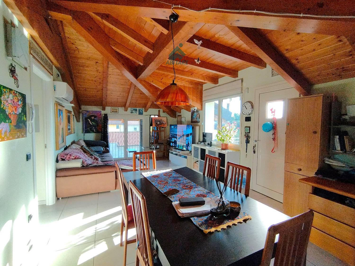 Attico ristrutturato a Cesano Maderno