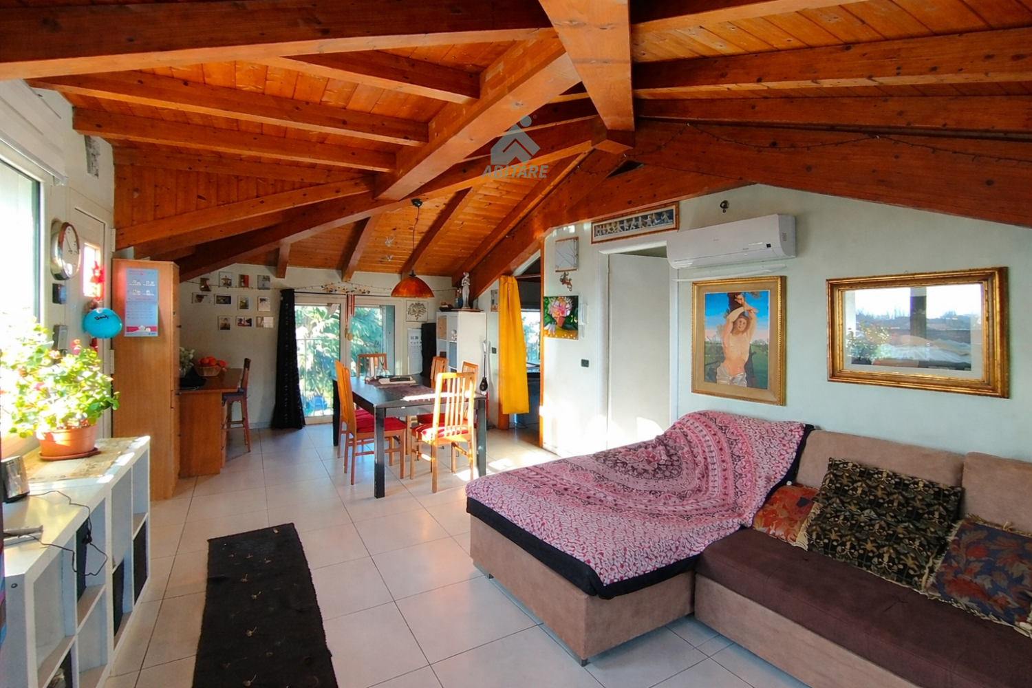 Attico ristrutturato a Cesano Maderno