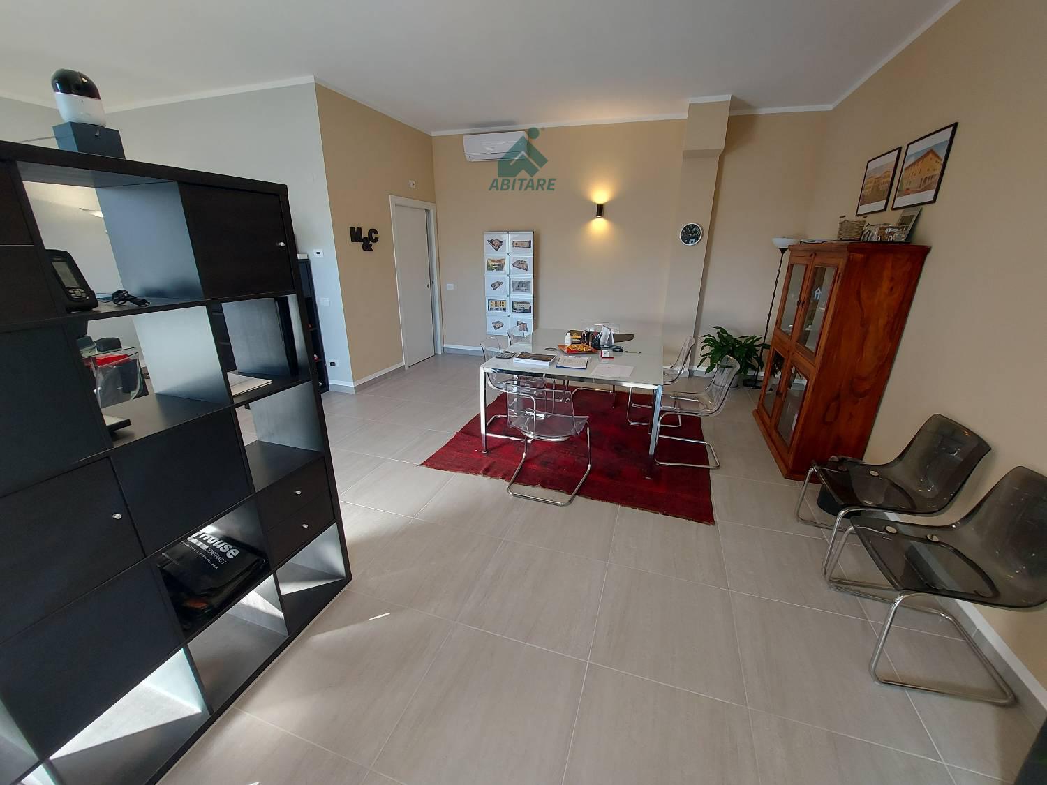 Negozio nuovo a Cantello