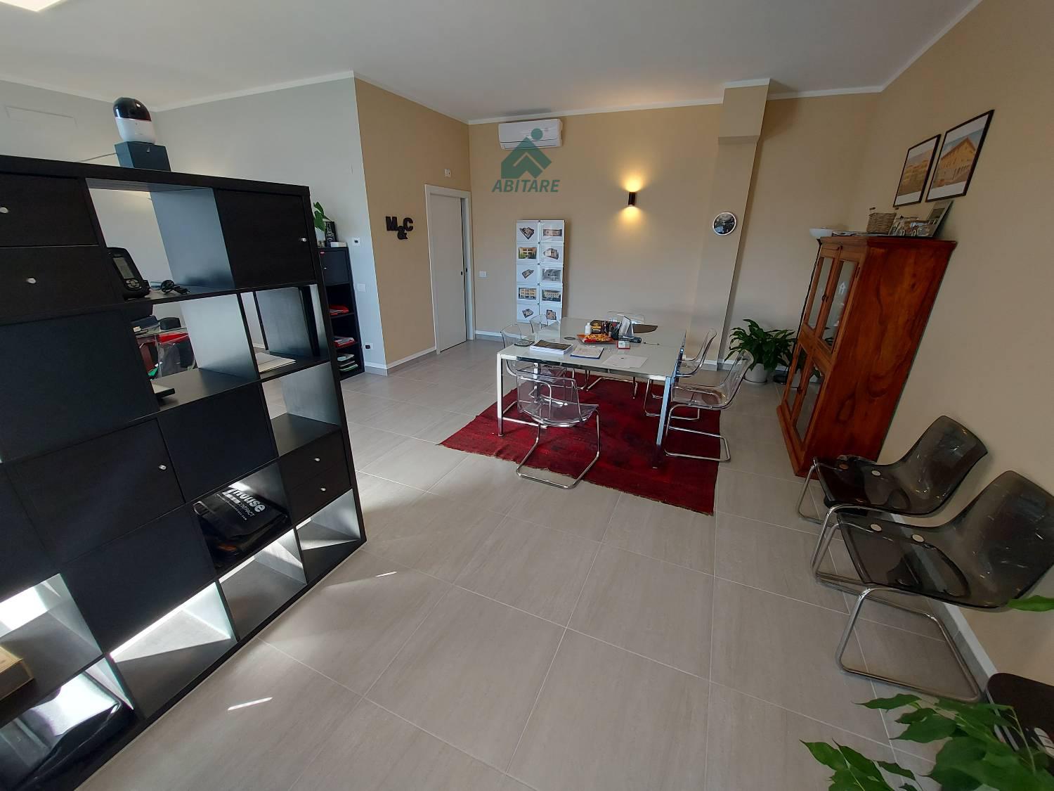 Negozio nuovo a Cantello