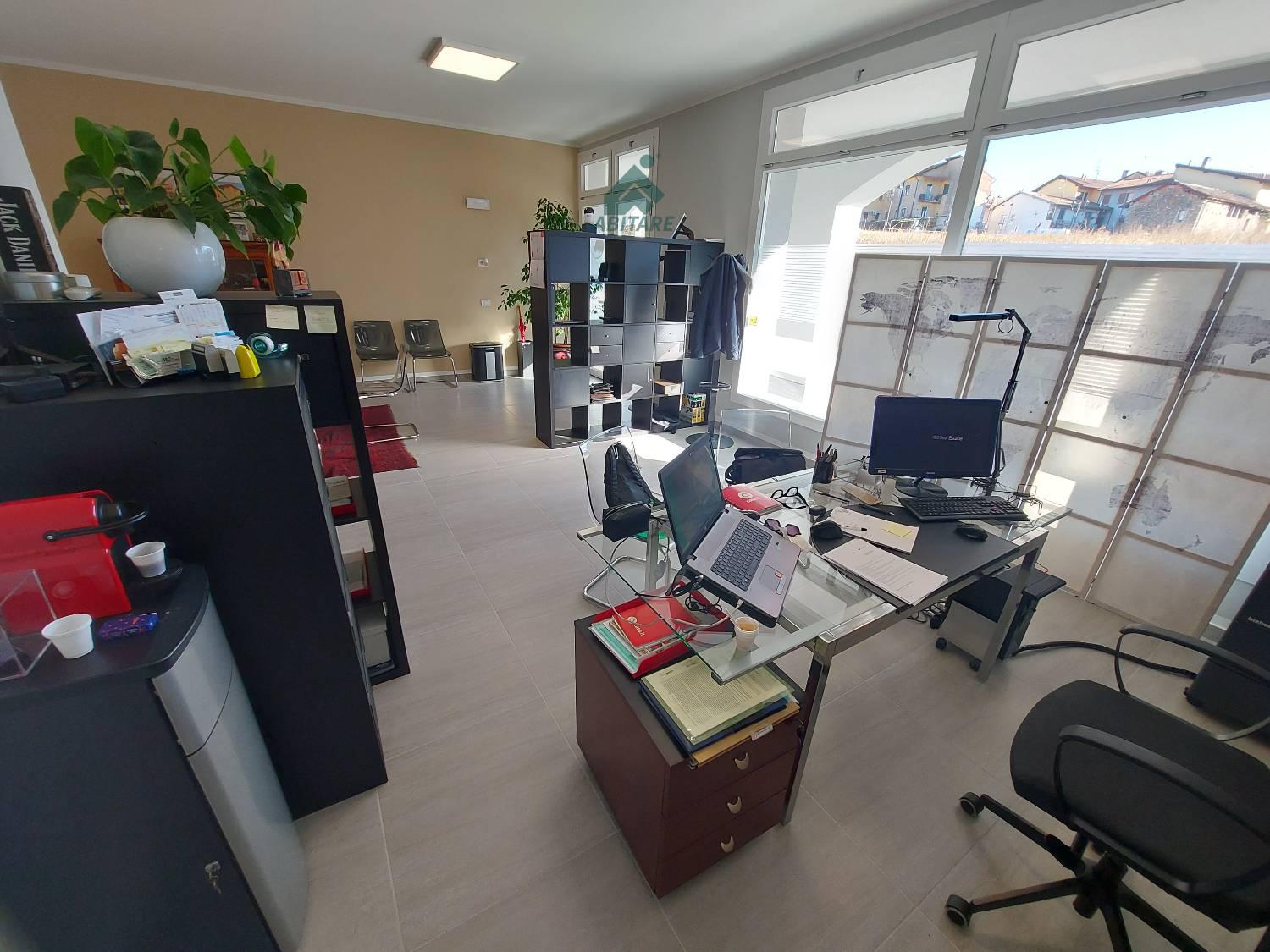 Negozio nuovo a Cantello