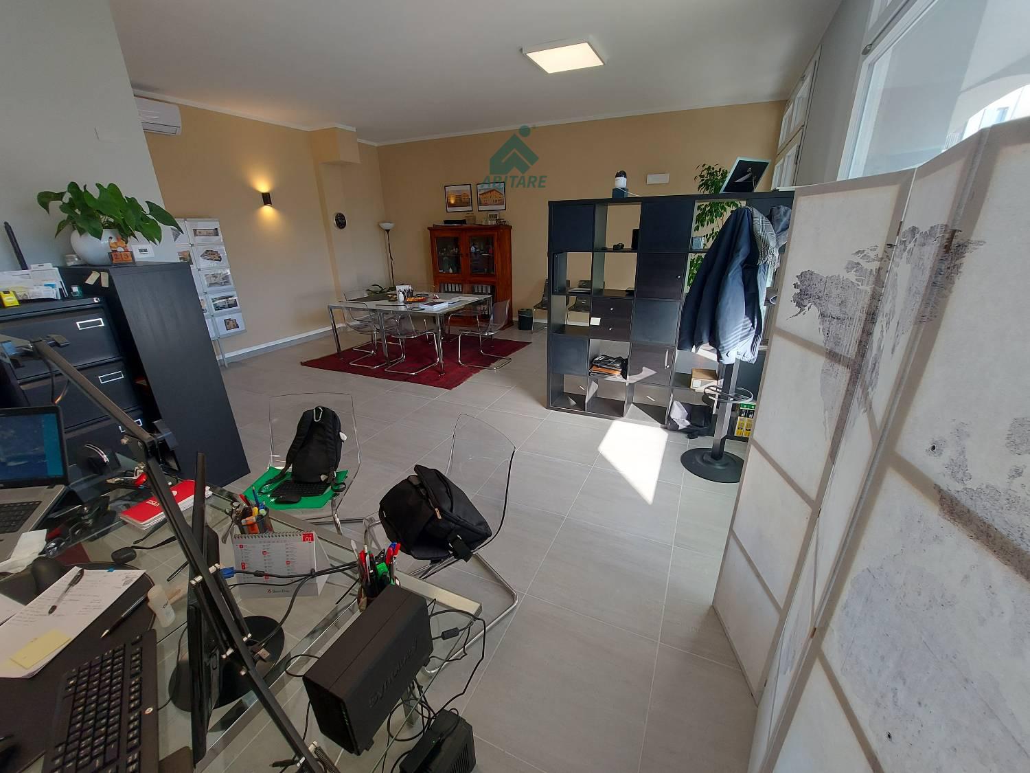 Negozio nuovo a Cantello