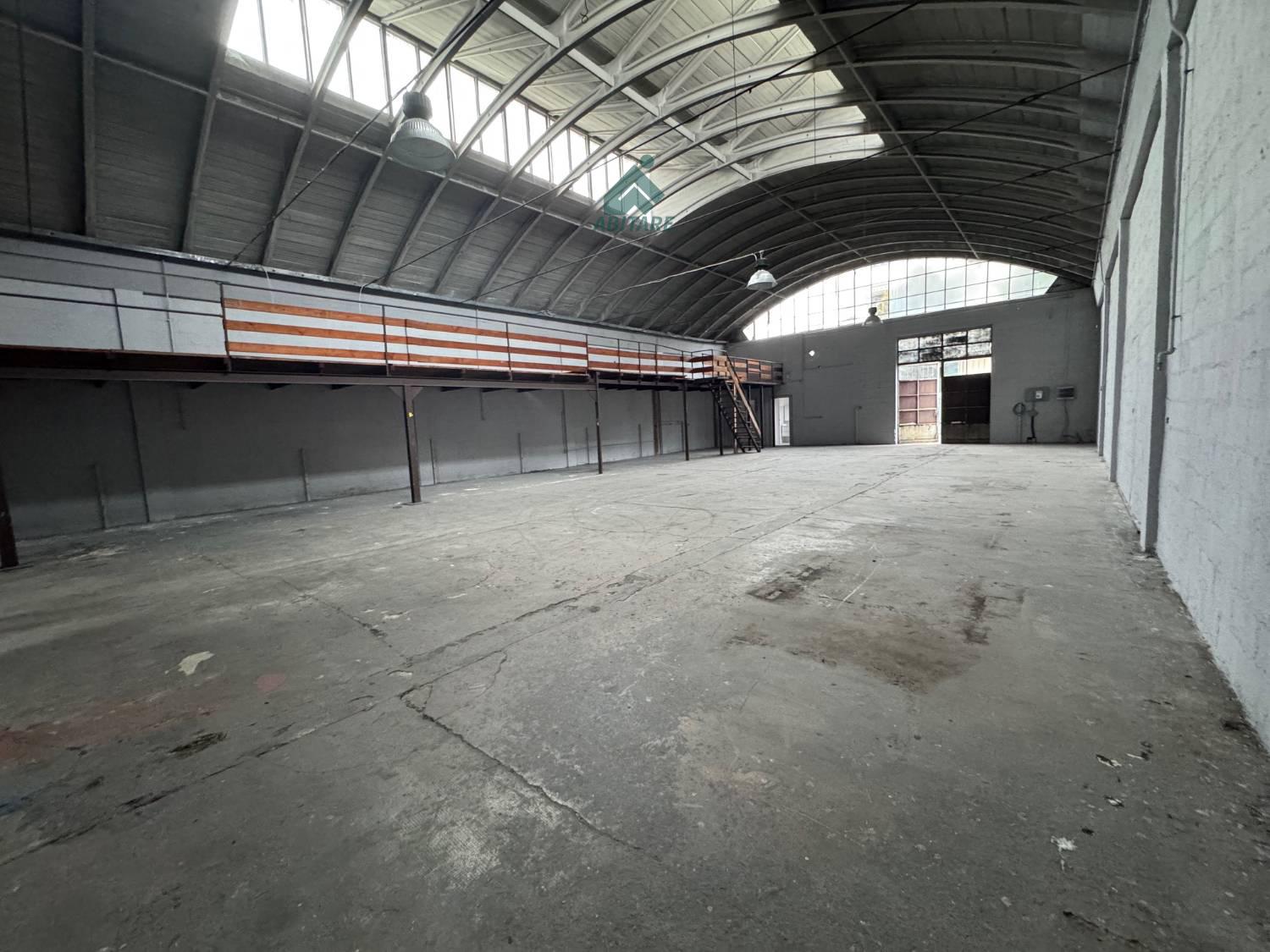 Capannone ristrutturata a Trezzano sul Naviglio