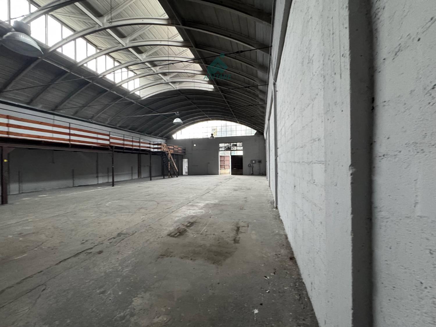 Capannone ristrutturata a Trezzano sul Naviglio