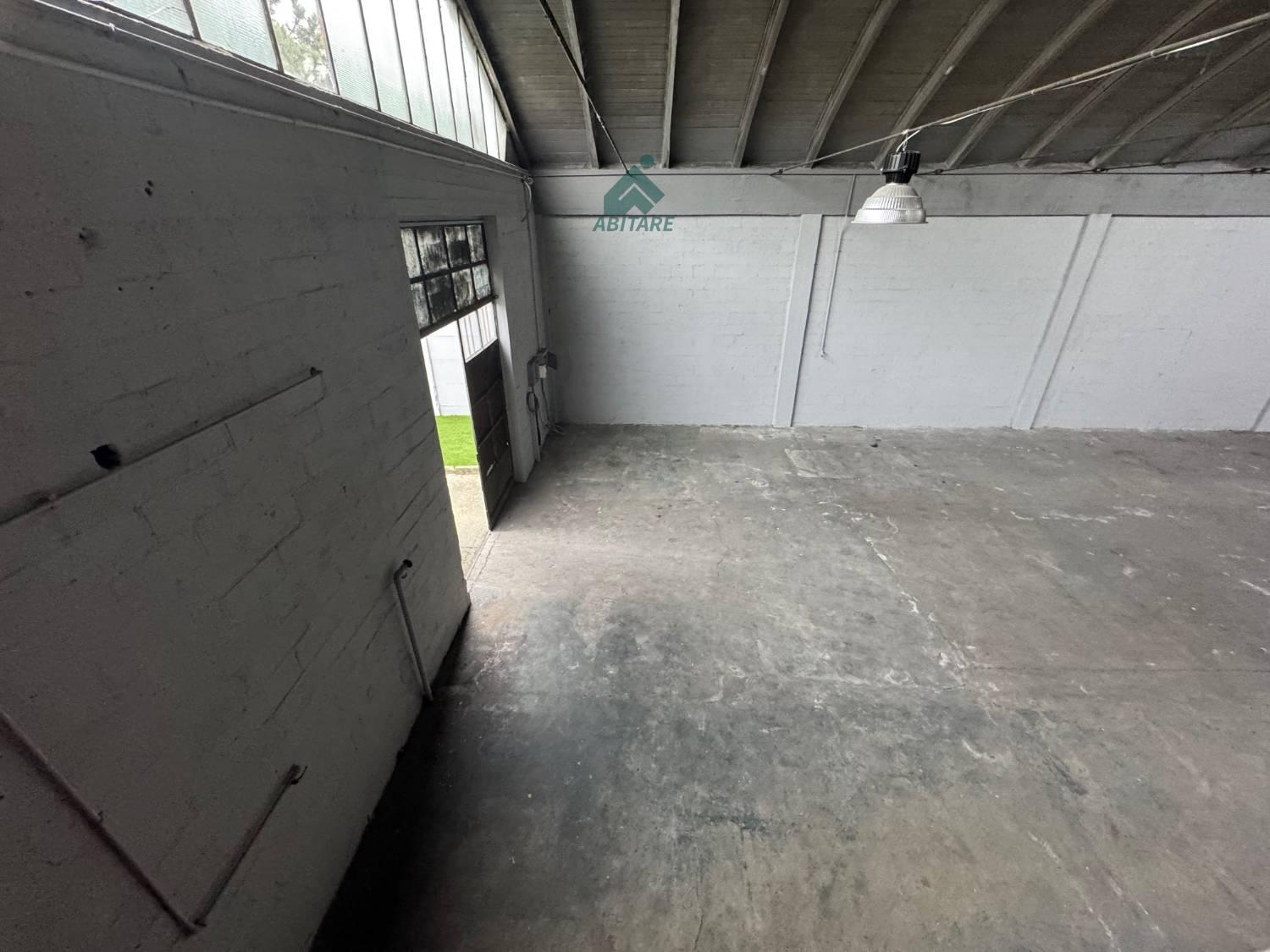 Capannone ristrutturata a Trezzano sul Naviglio