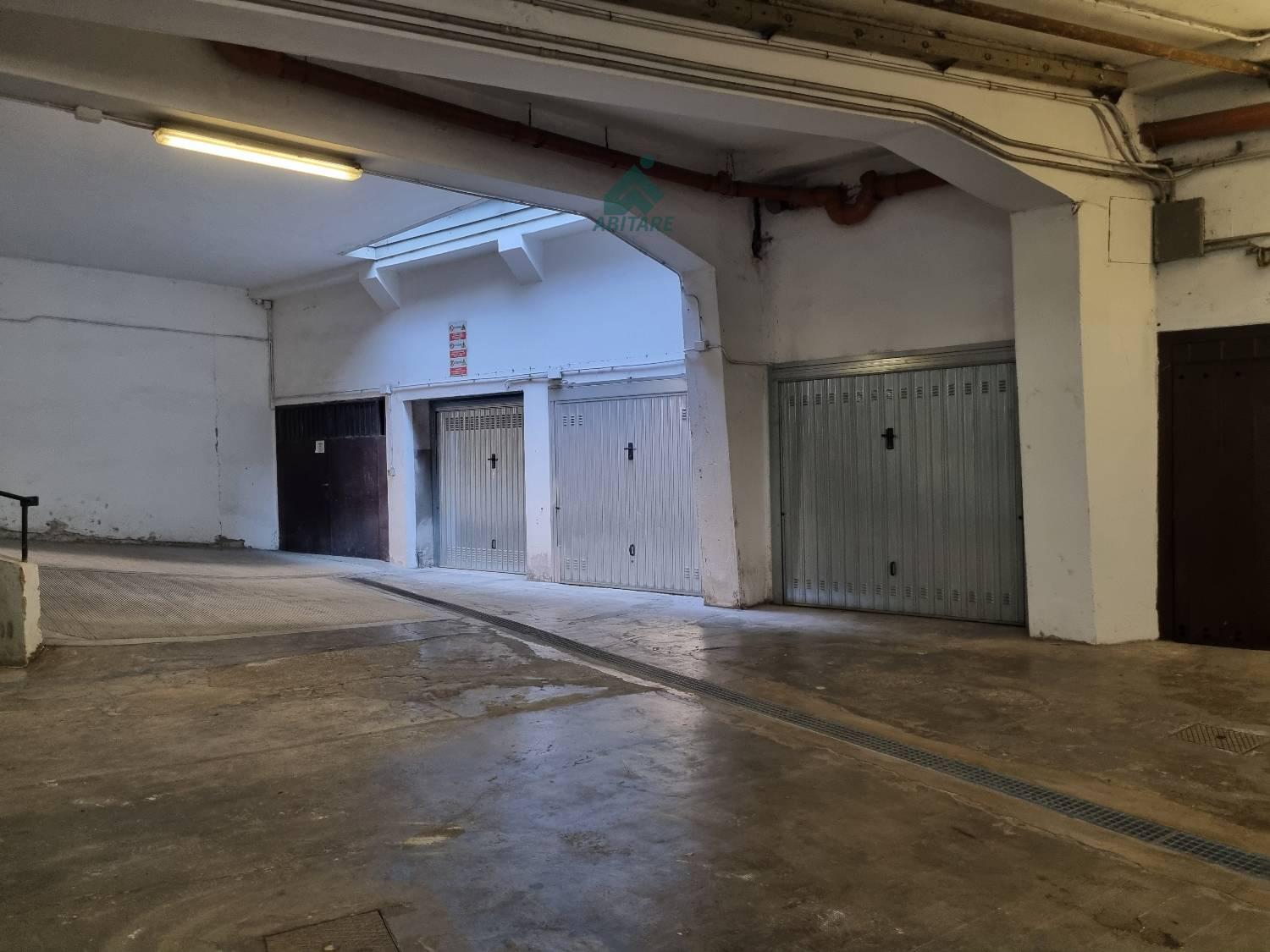 Box/Garage 15mq in affitto a Milano