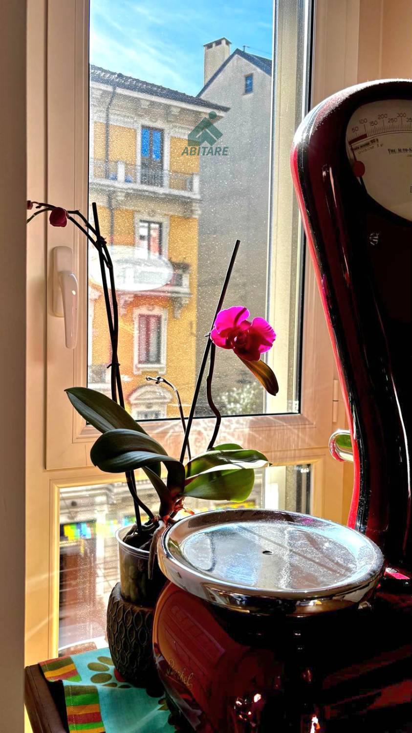 Trilocale con box a Milano