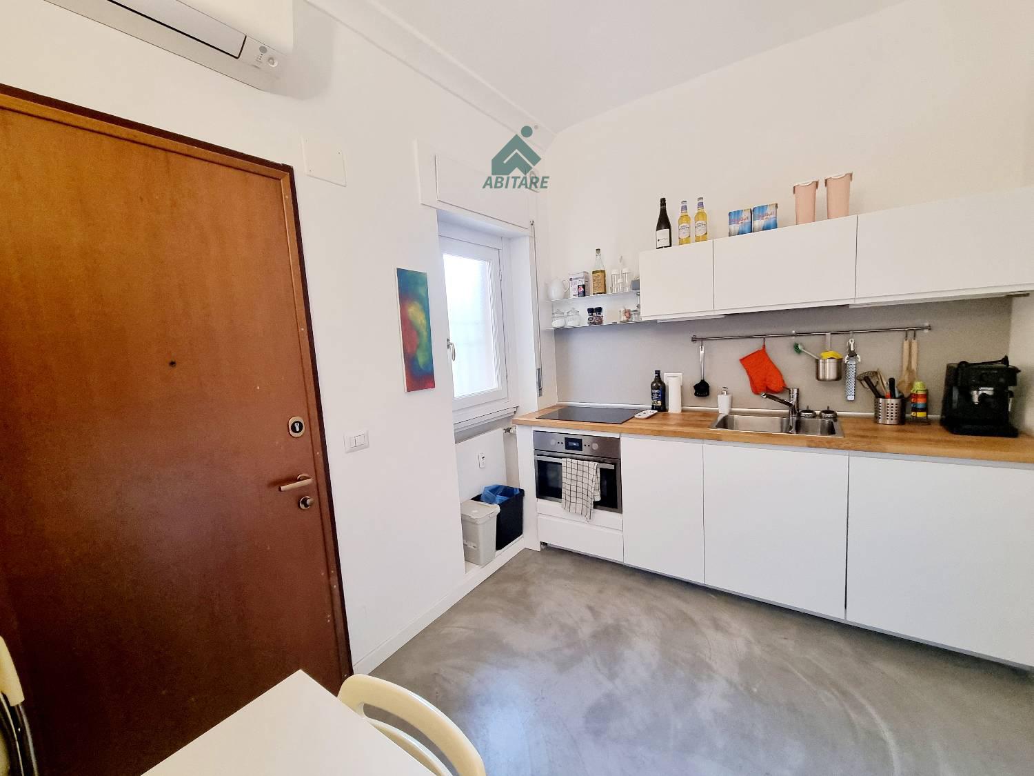 Bilocale arredato in affitto a Milano