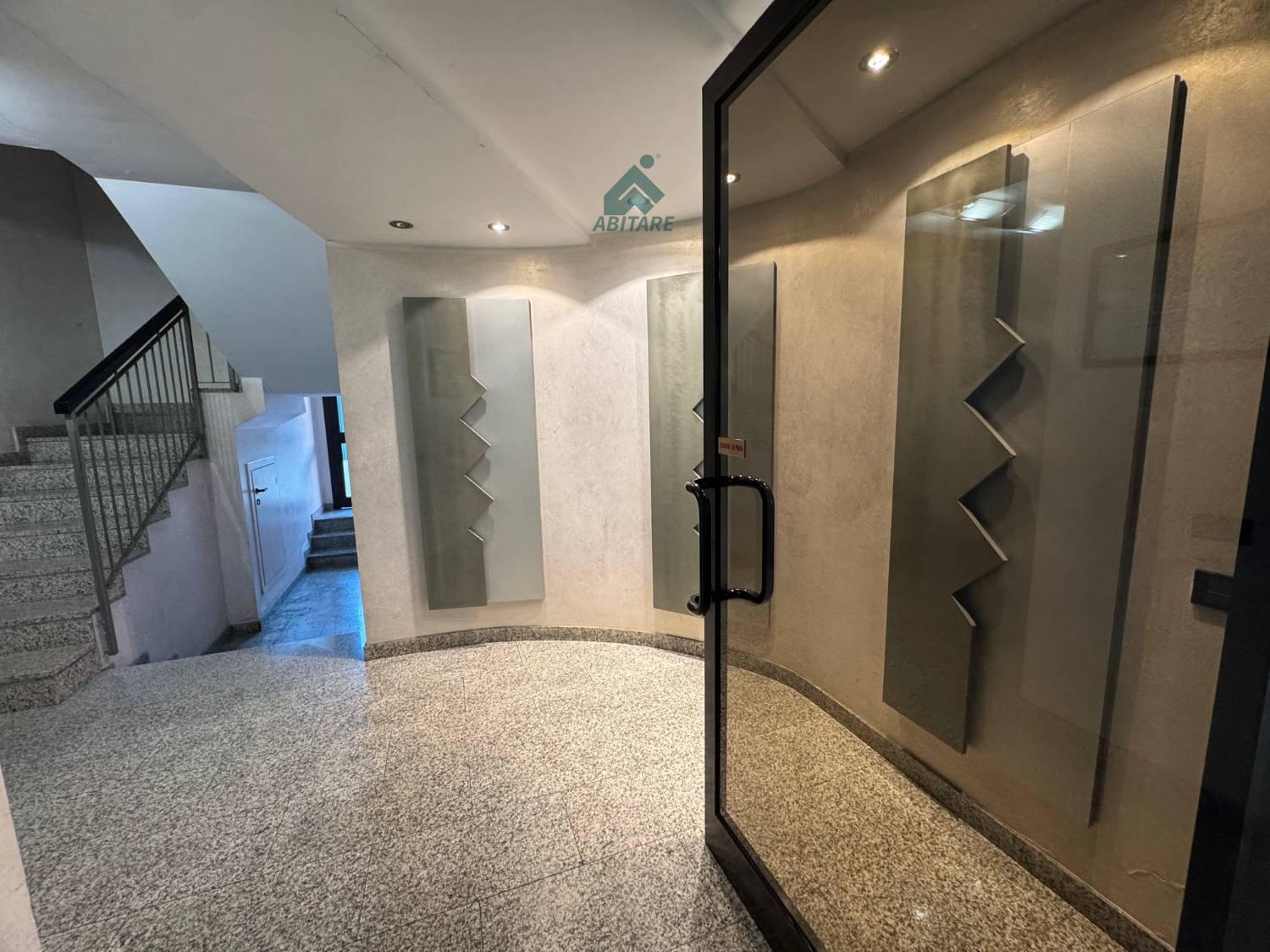 Trilocale con giardino a Rho