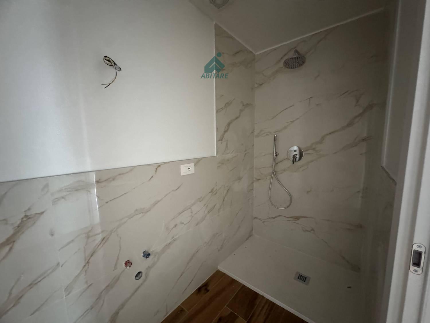 Trilocale con giardino a Rho