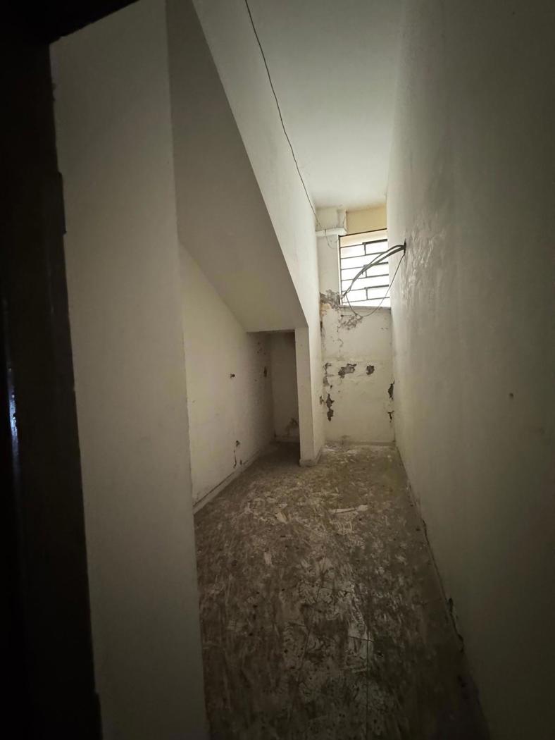 Magazzino in vendita a Roma