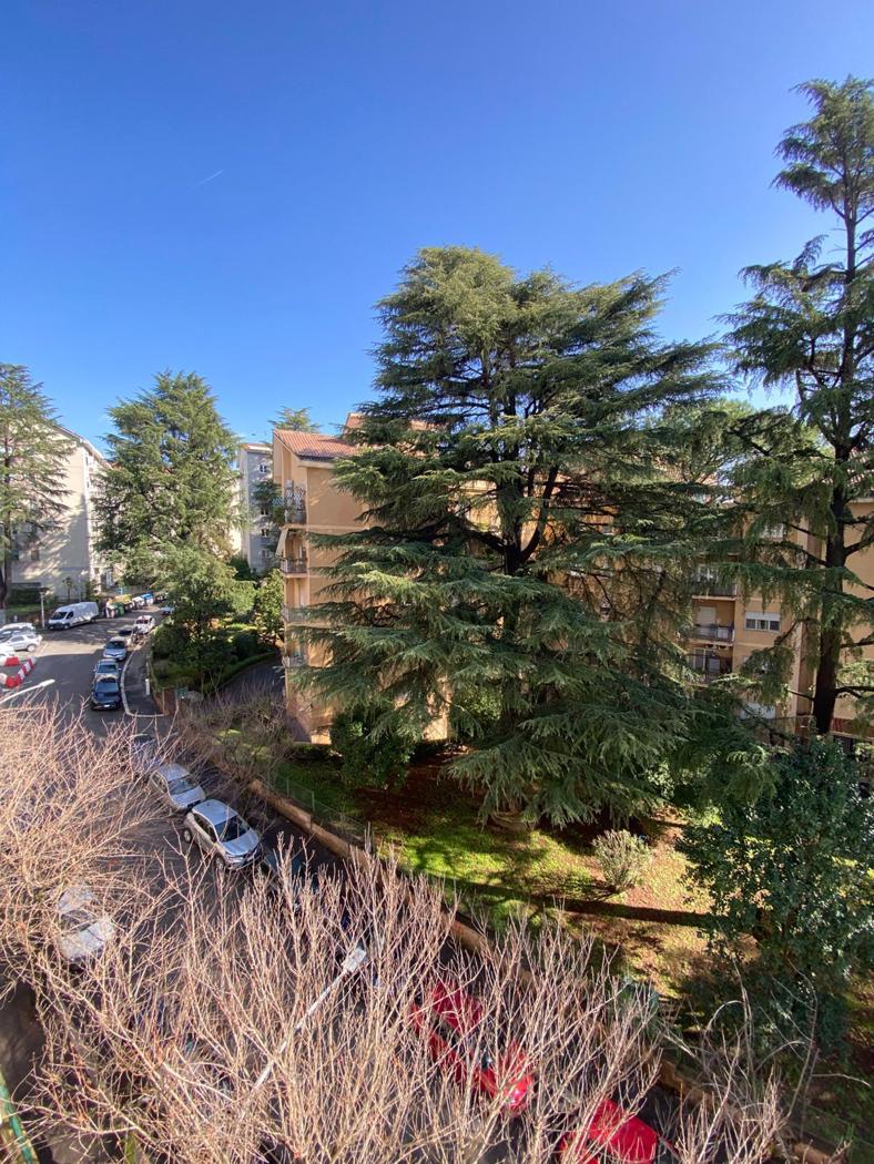 Trilocale ristrutturato a Roma