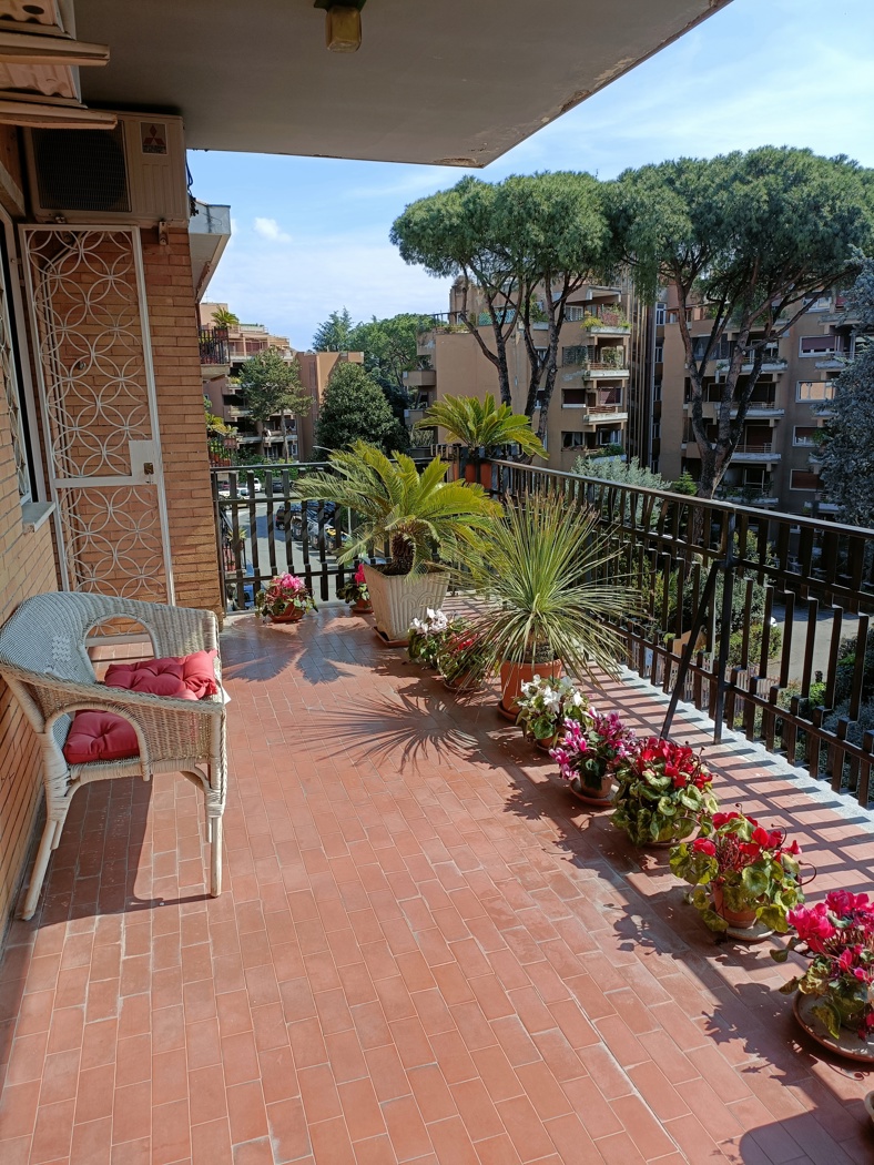 Quadrilocale in vendita a Roma