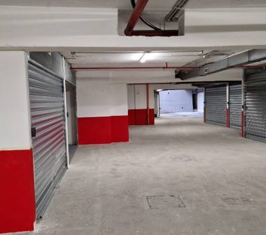 Box/Garage 40mq in vendita a Roma