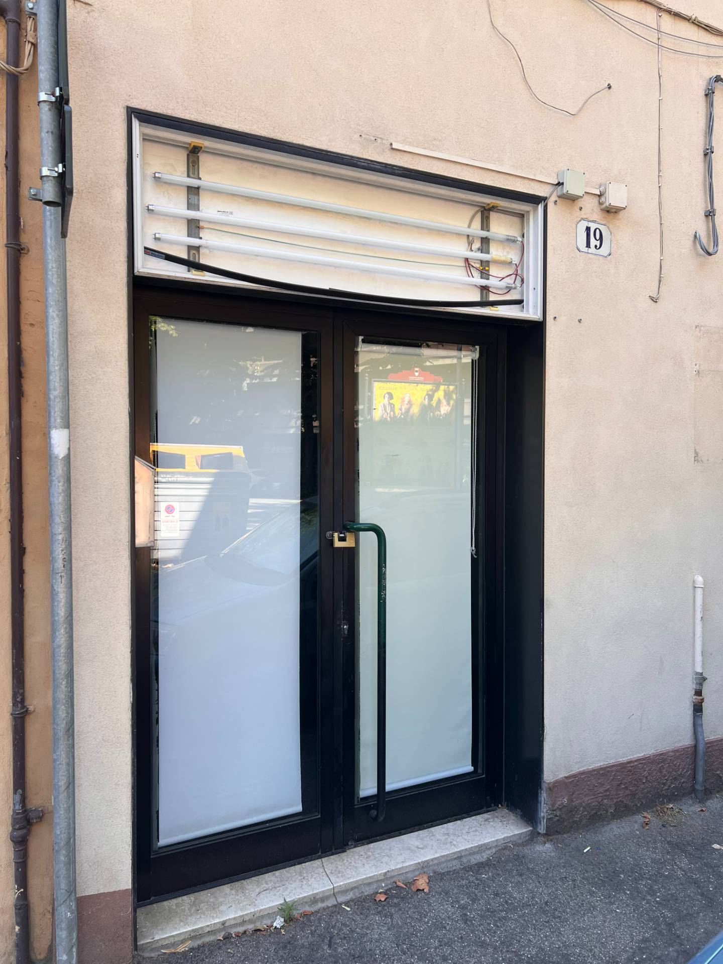 Negozio in affitto a Ferrara, Centro storico