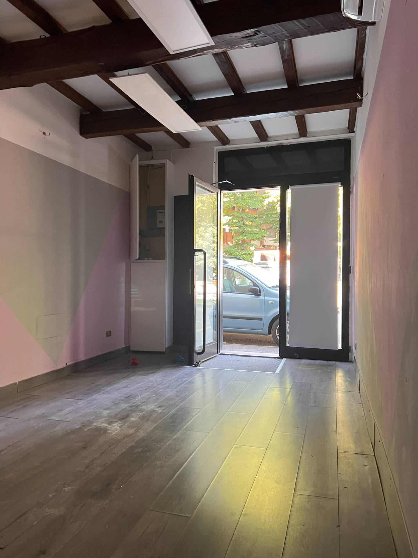 Negozio in affitto a Ferrara, Centro storico