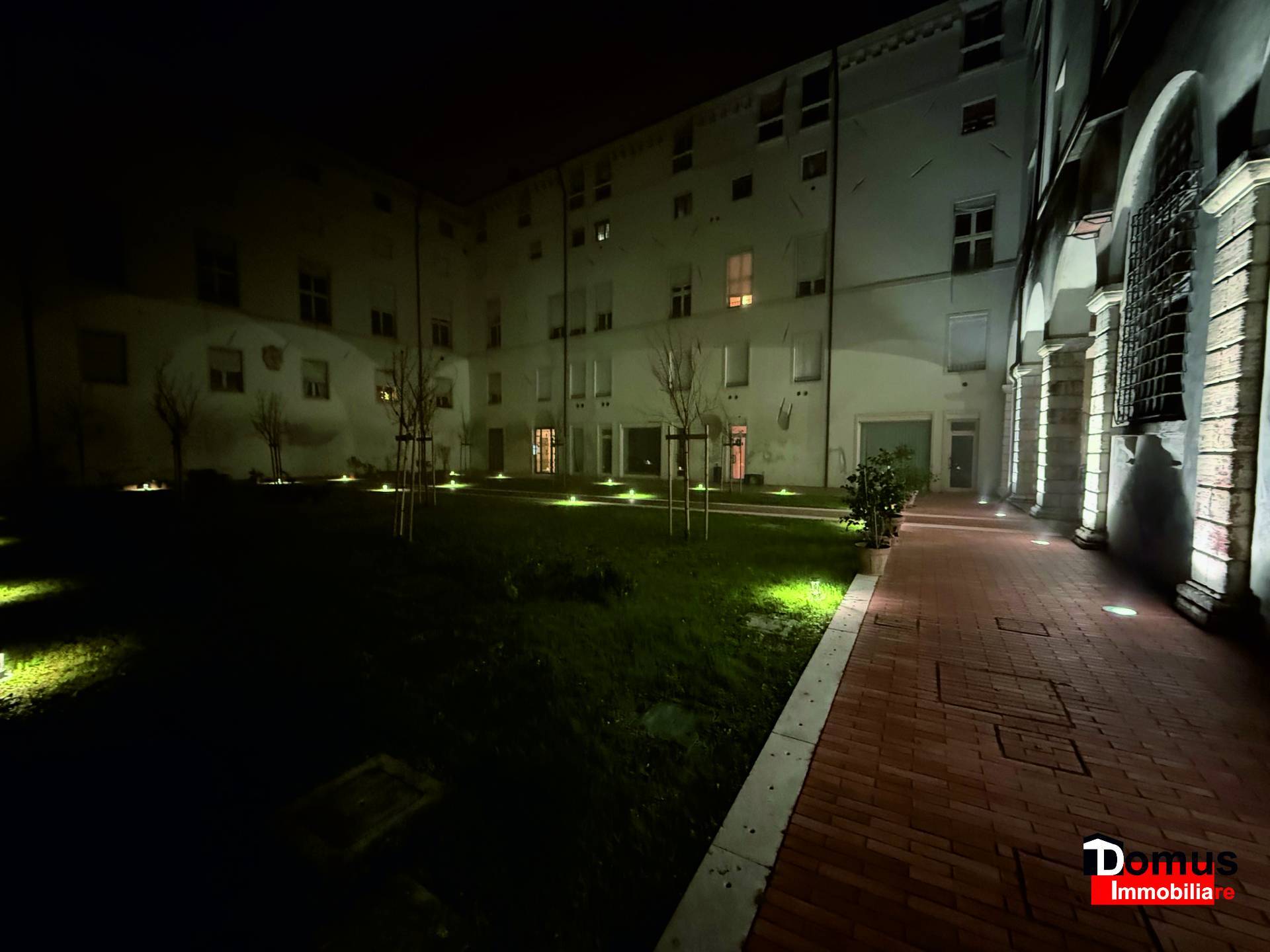 Appartamento in vendita a Ferrara, Centro storico