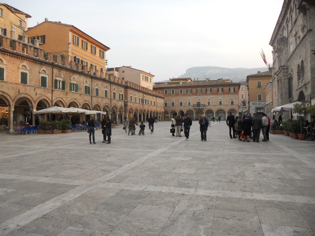 Attivit commerciale in vendita, Ascoli Piceno centro storico