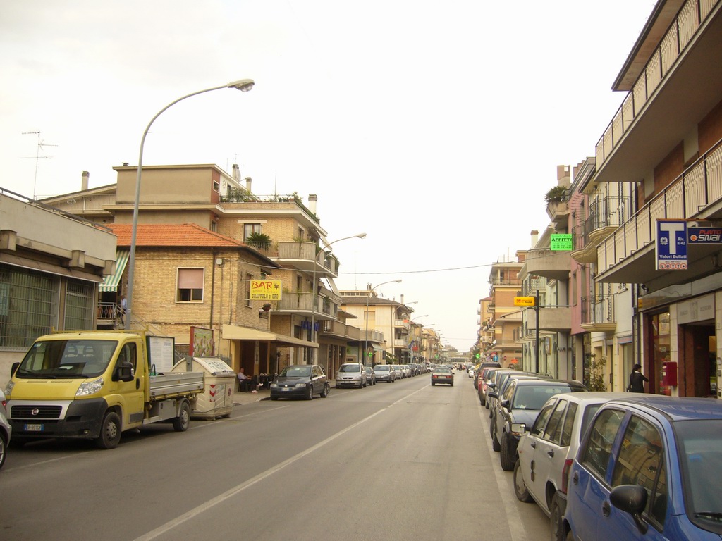 Locale commerciale in vendita, San Benedetto del Tronto porto d'ascoli