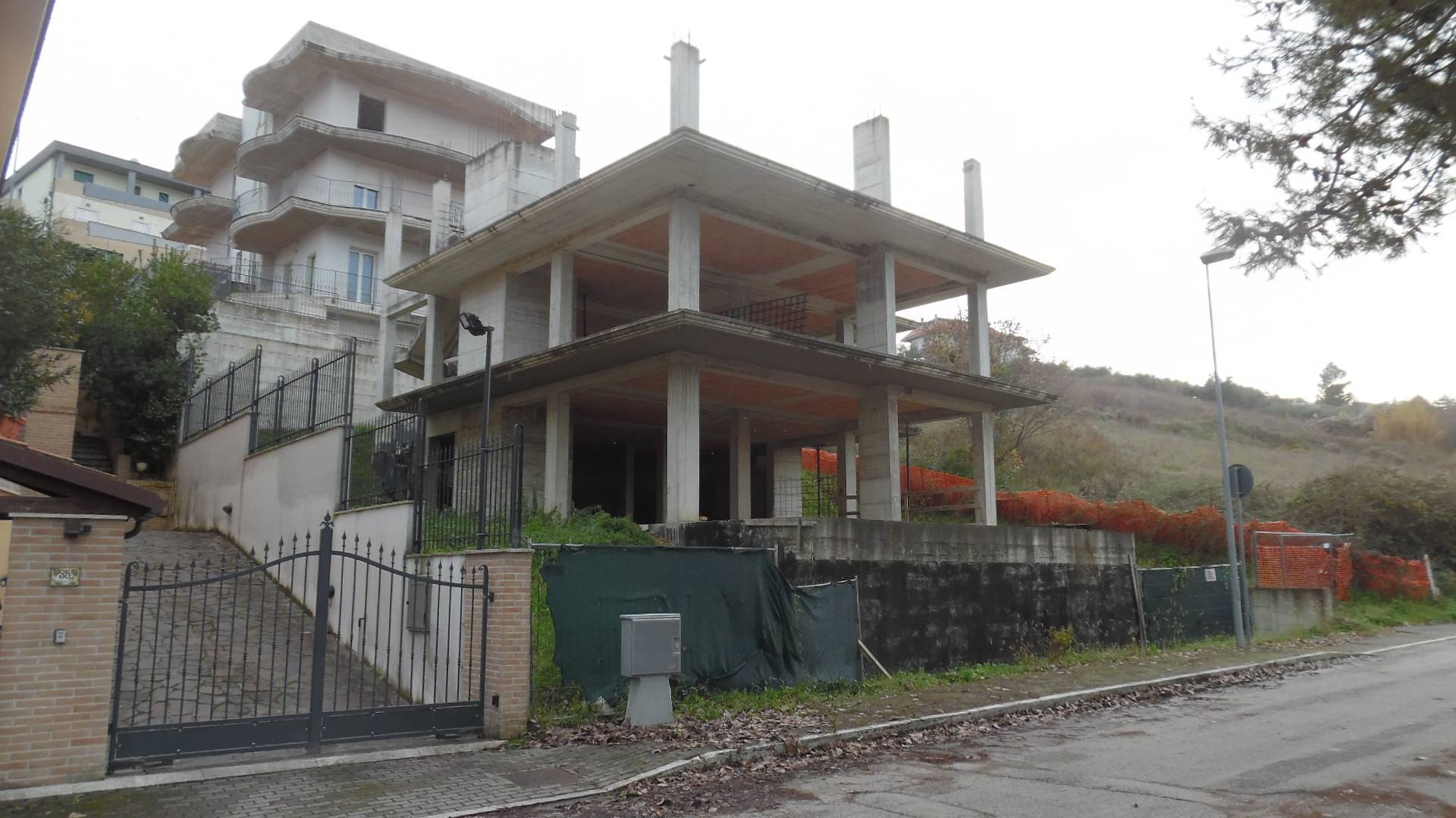 Casa indipendente con terrazzo, San Benedetto del Tronto ponte rotto