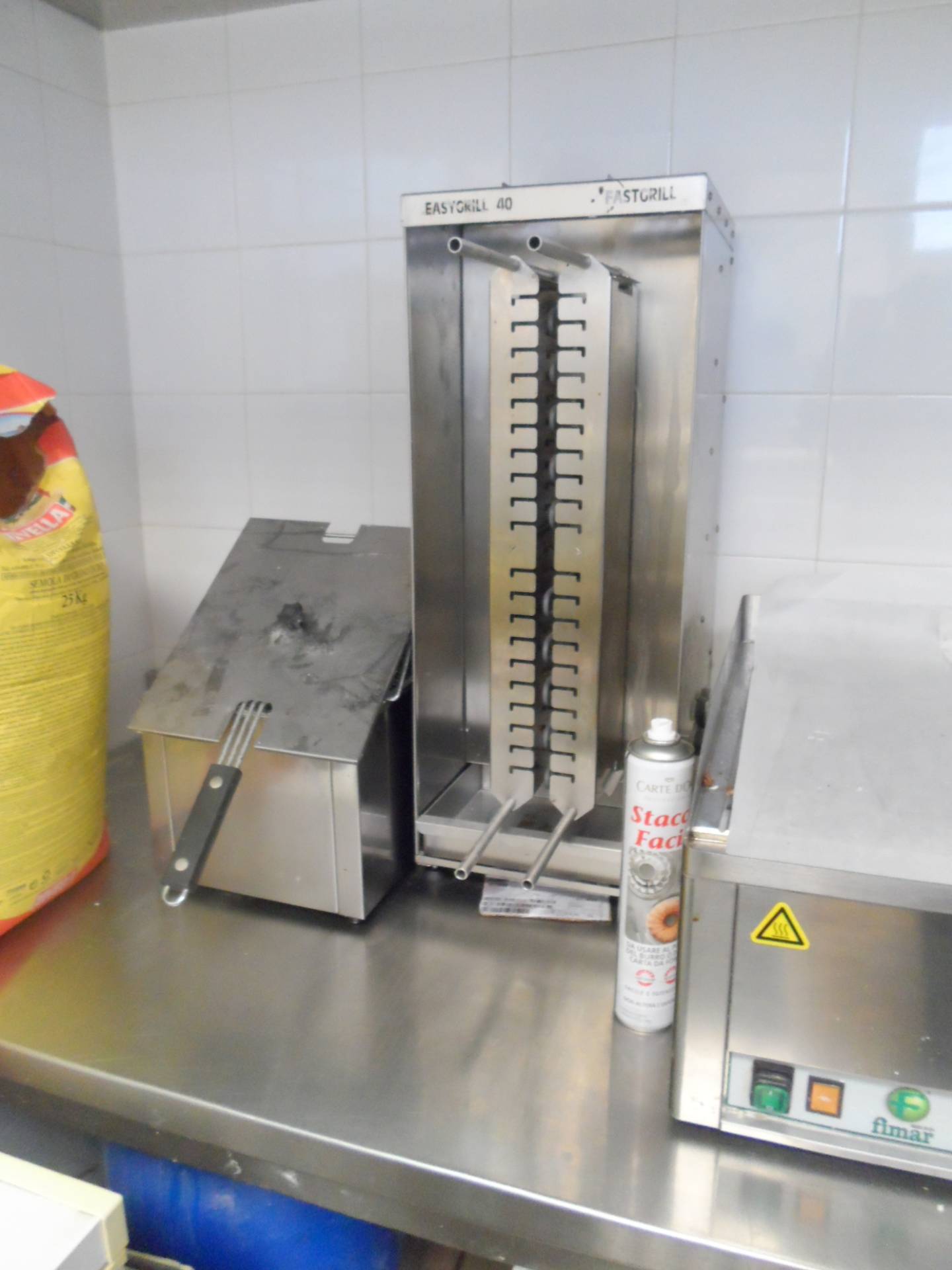 Pizzeria al taglio e d'asporto in vendita a San Benedetto del Tronto, Viale De Gasperi