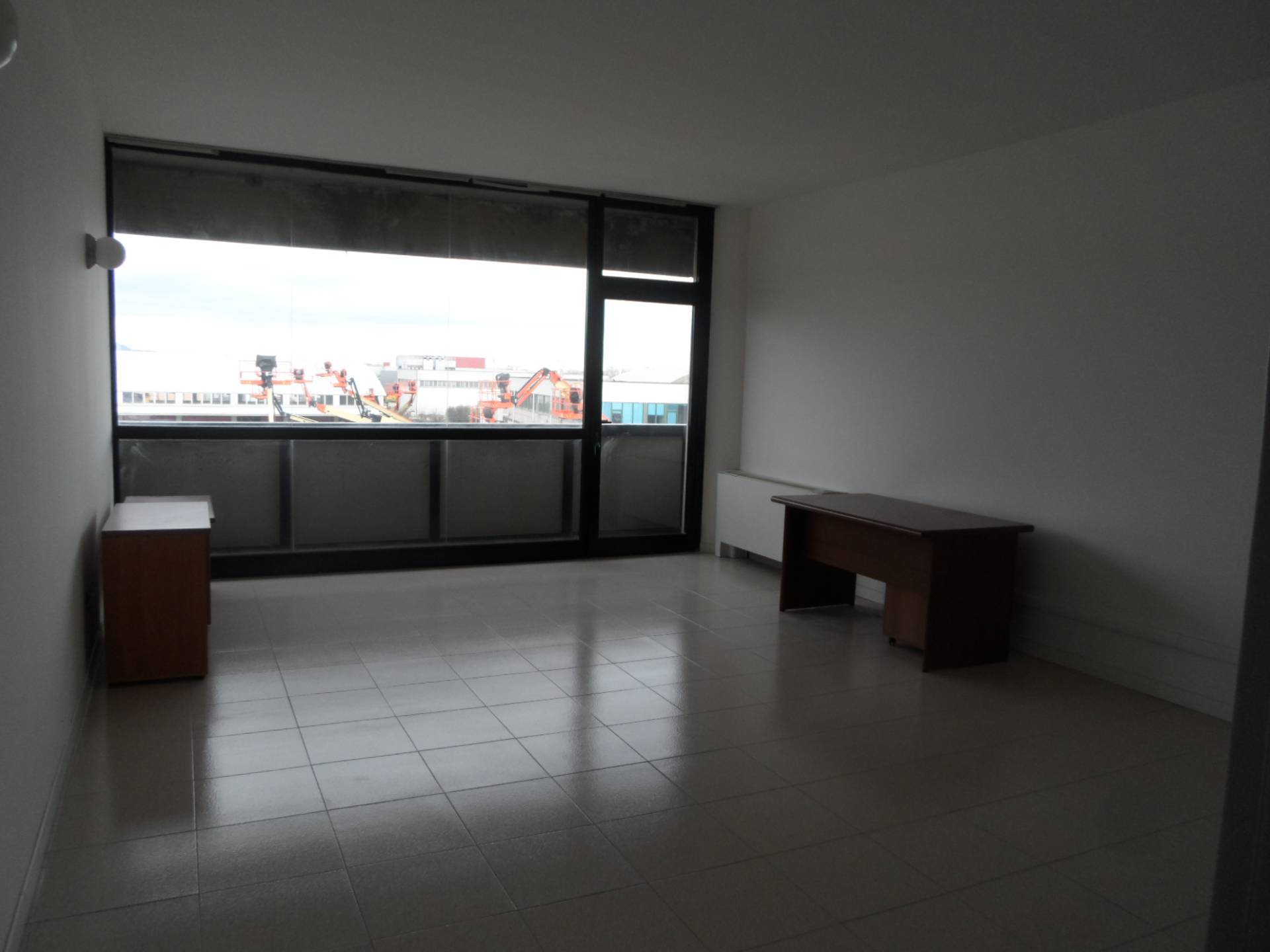 Studio/Ufficio in affitto a San Benedetto del Tronto, Strada Statale 16