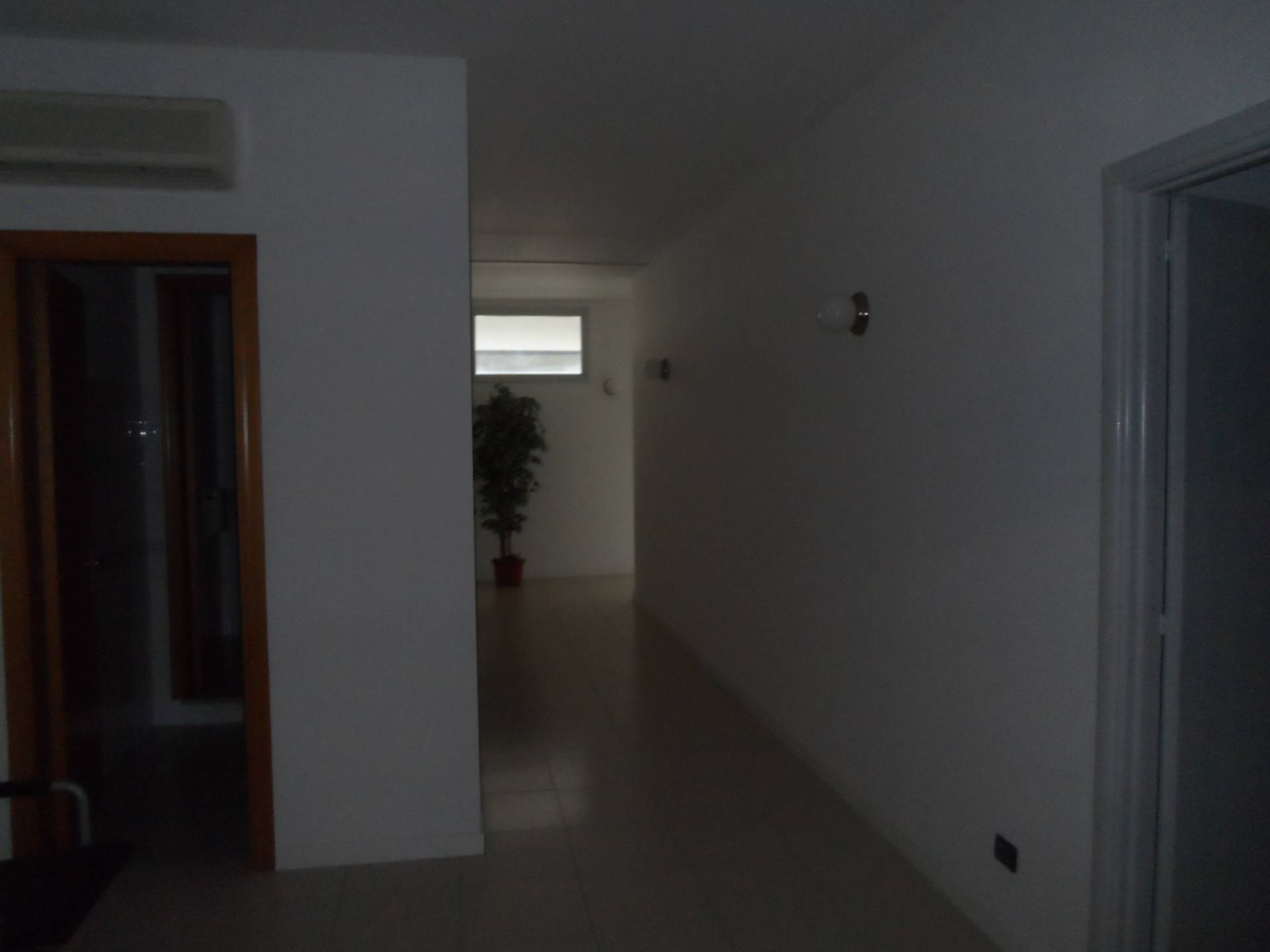 Studio/Ufficio in affitto a San Benedetto del Tronto, Strada Statale 16