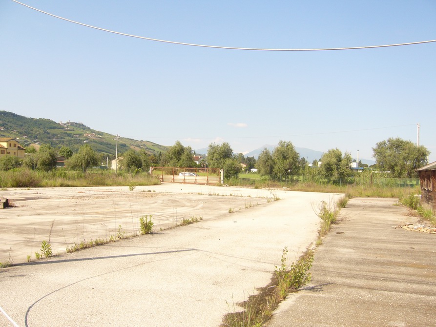 Capannone in vendita a San Benedetto del Tronto, Strada Statale 16