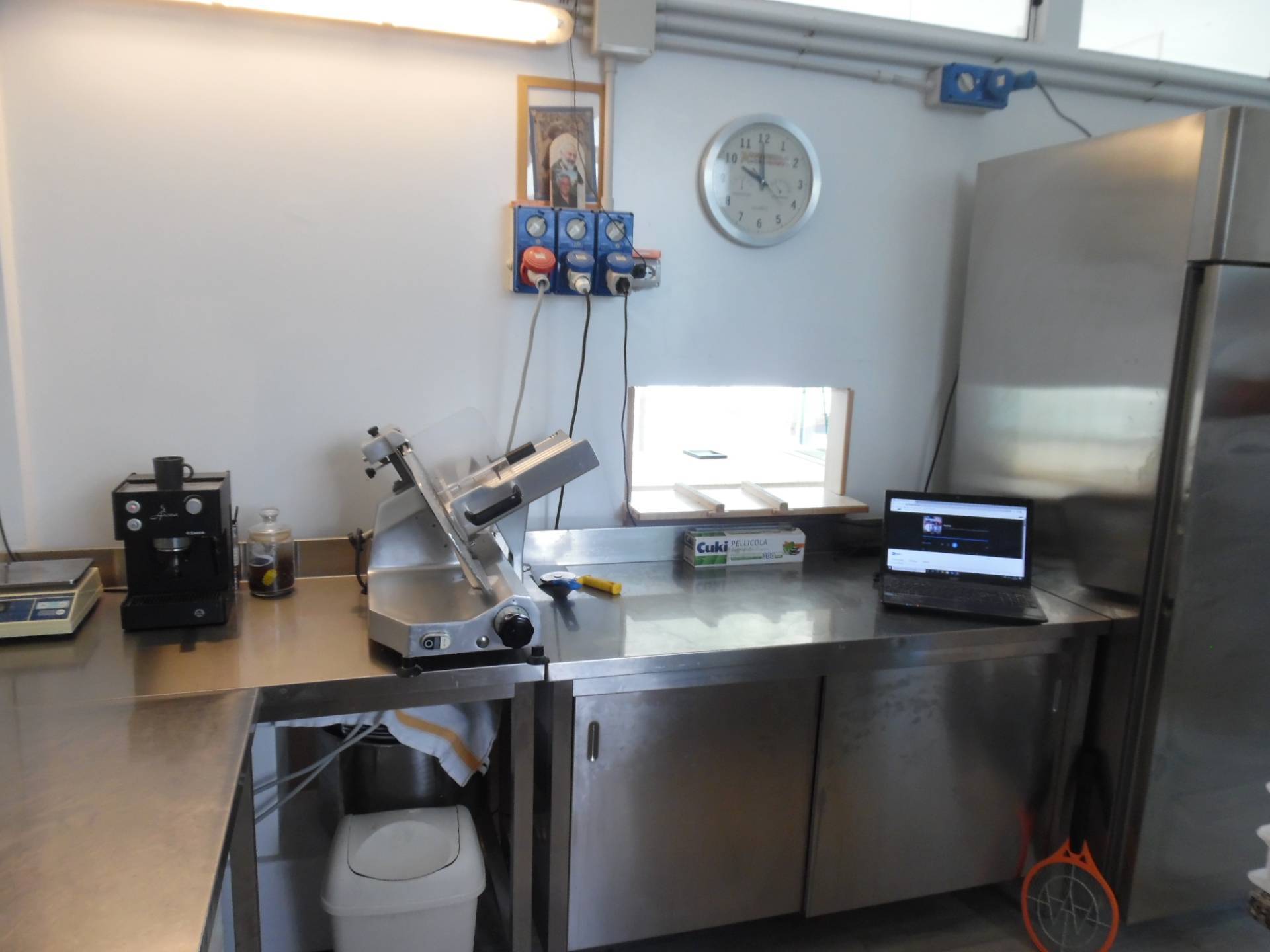 Pizzeria al taglio in vendita a Grottammare, Zona Ascolani