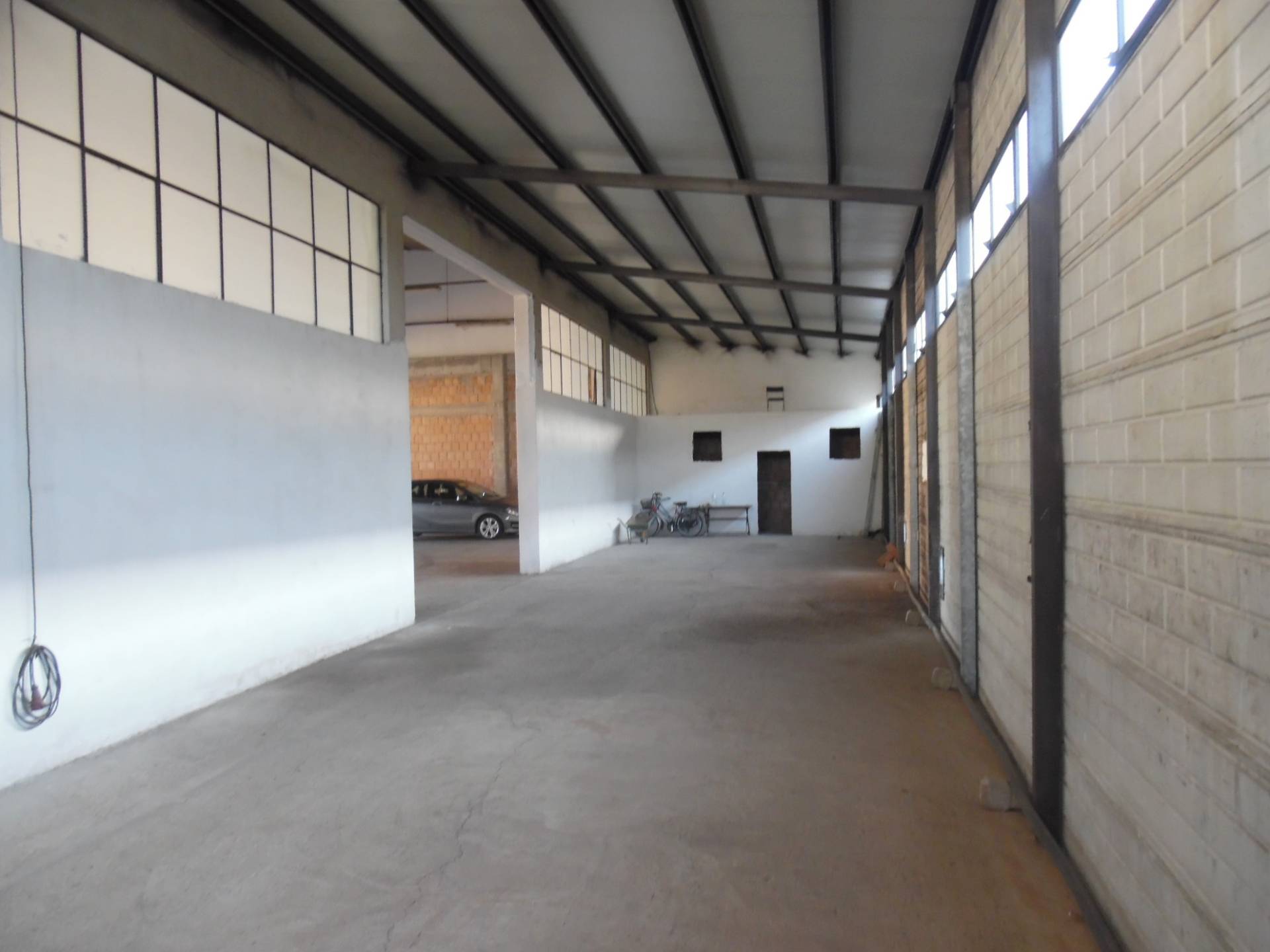 Capannone in affitto a San Benedetto del Tronto, Porto d'Ascoli