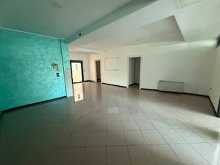 Studio/Ufficio in affitto a San Benedetto del Tronto, Porto d'Ascoli