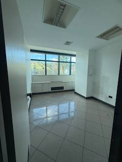 Studio/Ufficio in affitto a San Benedetto del Tronto, Porto d'Ascoli