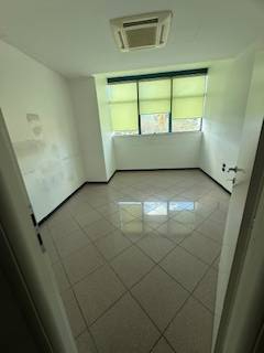 Studio/Ufficio in affitto a San Benedetto del Tronto, Porto d'Ascoli