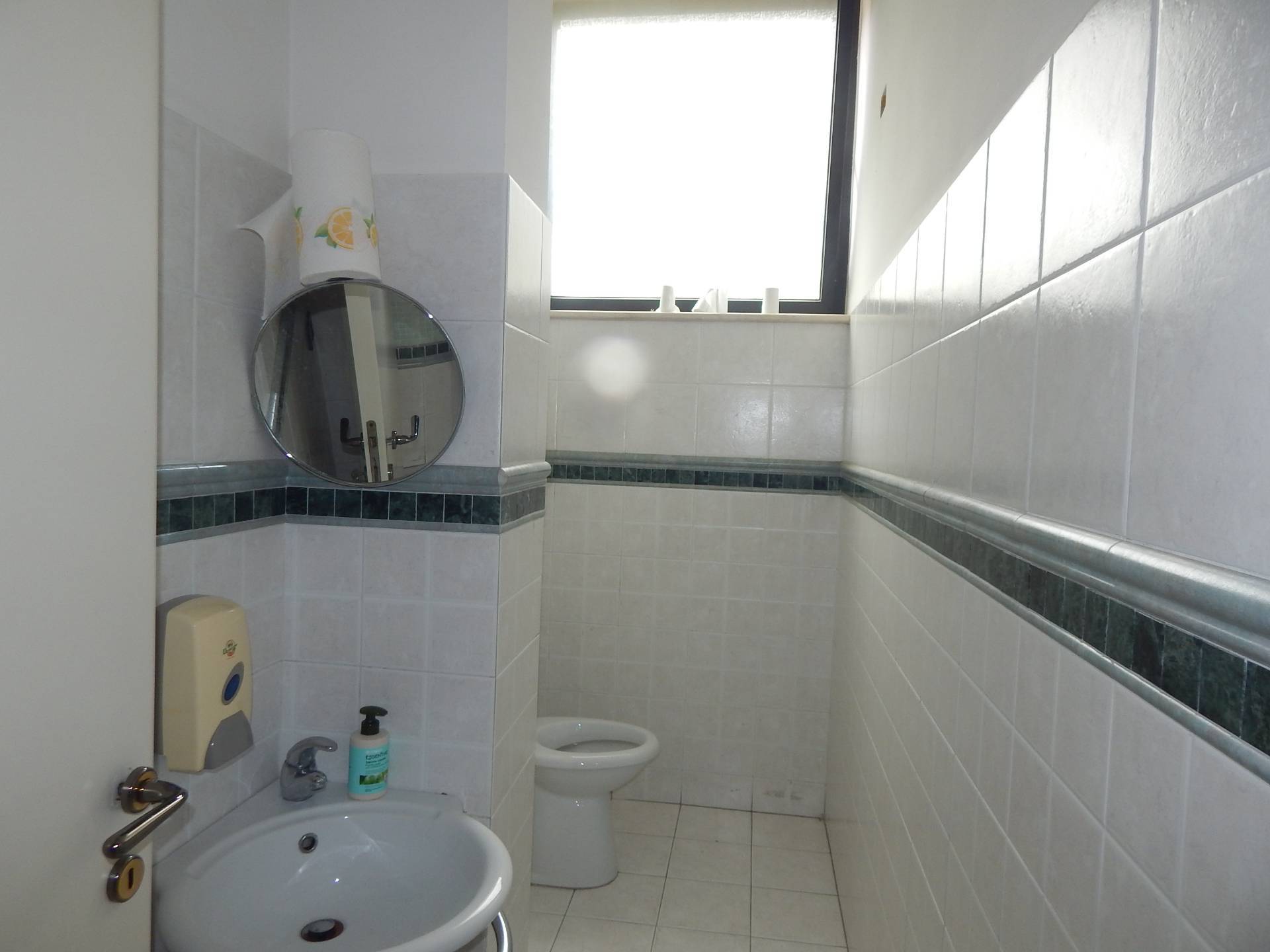 Studio/Ufficio in vendita a San Benedetto del Tronto, Strada Statale 16