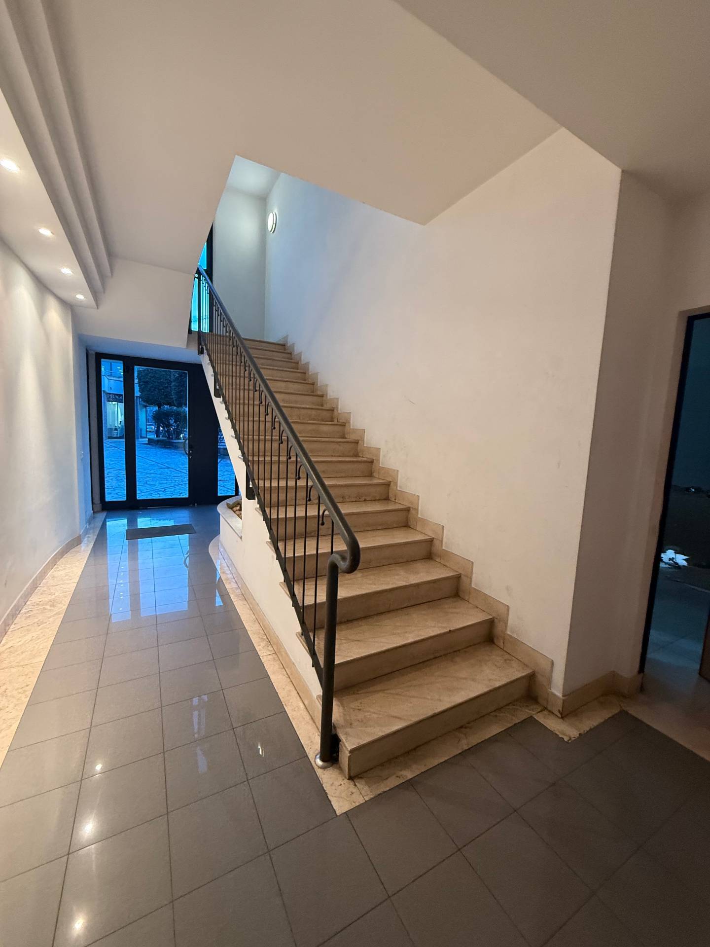 Appartamento in vendita a San Benedetto del Tronto, Strada Statale 16