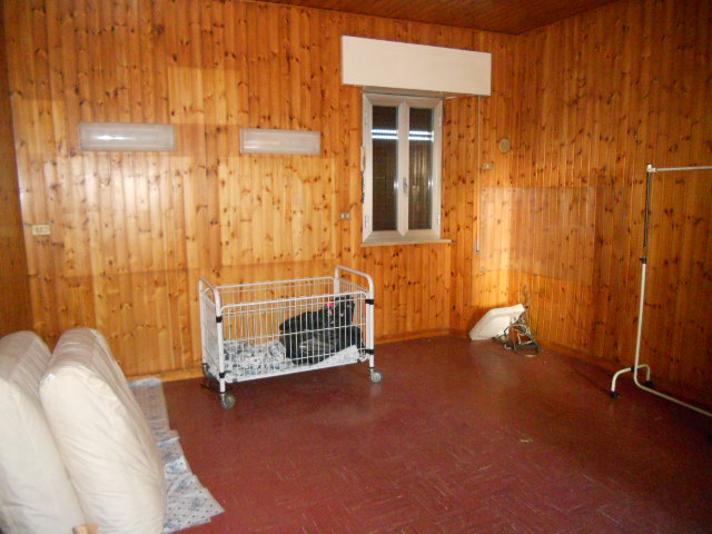 Locale commerciale in affitto a Colonnella