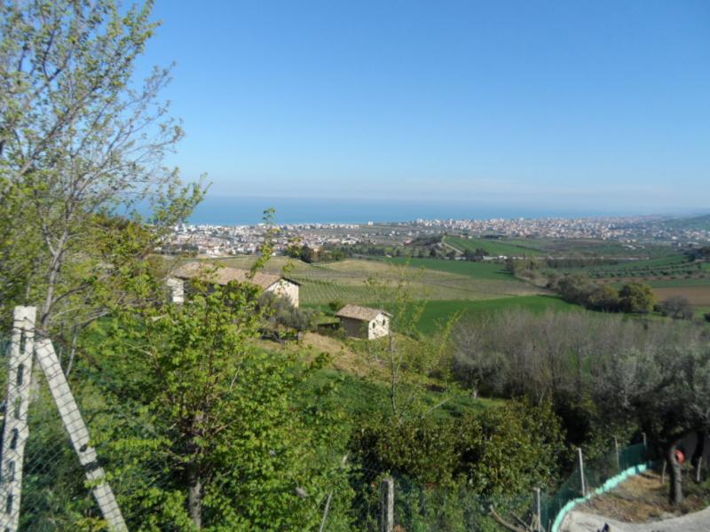 Terreno edificabile in vendita a Colonnella, Contrada Civita