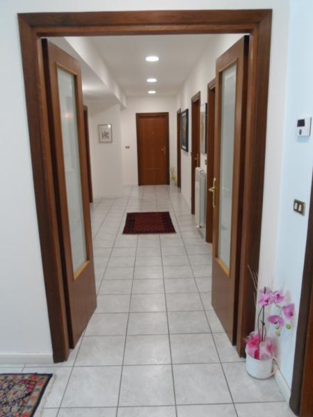 Studio/Ufficio in affitto a San Benedetto del Tronto, Zona Ascolani