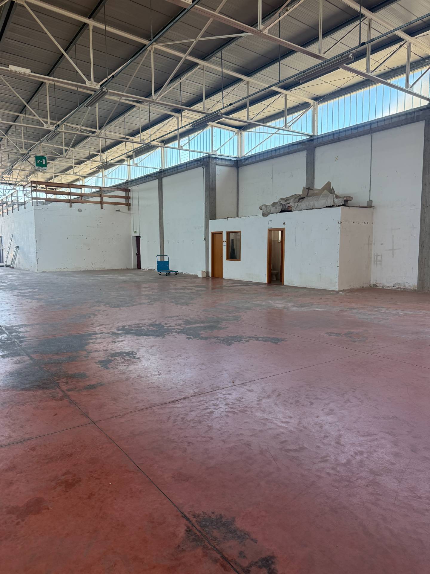 Capannone in affitto a San Benedetto del Tronto, Strada Statale 16