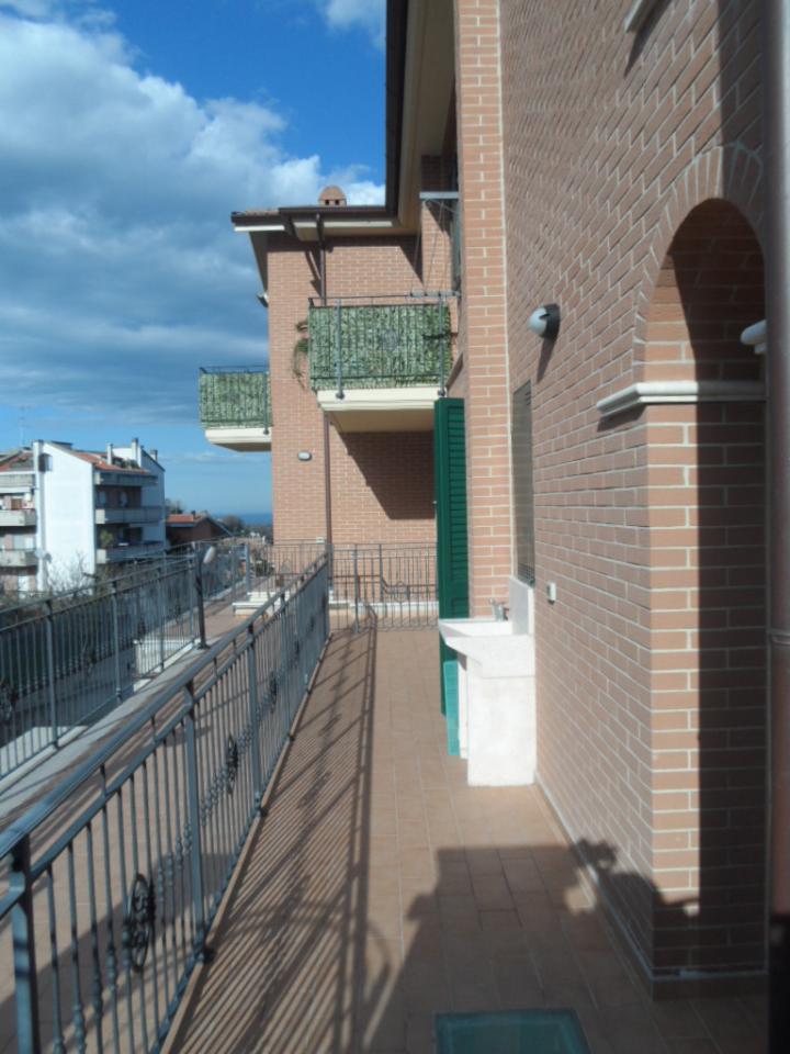 Villette a schiera in vendita a Acquaviva Picena, Abbadetta