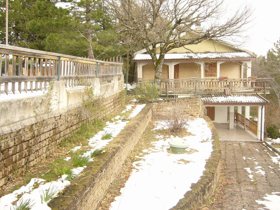 Appartamento in vendita a Montefortino