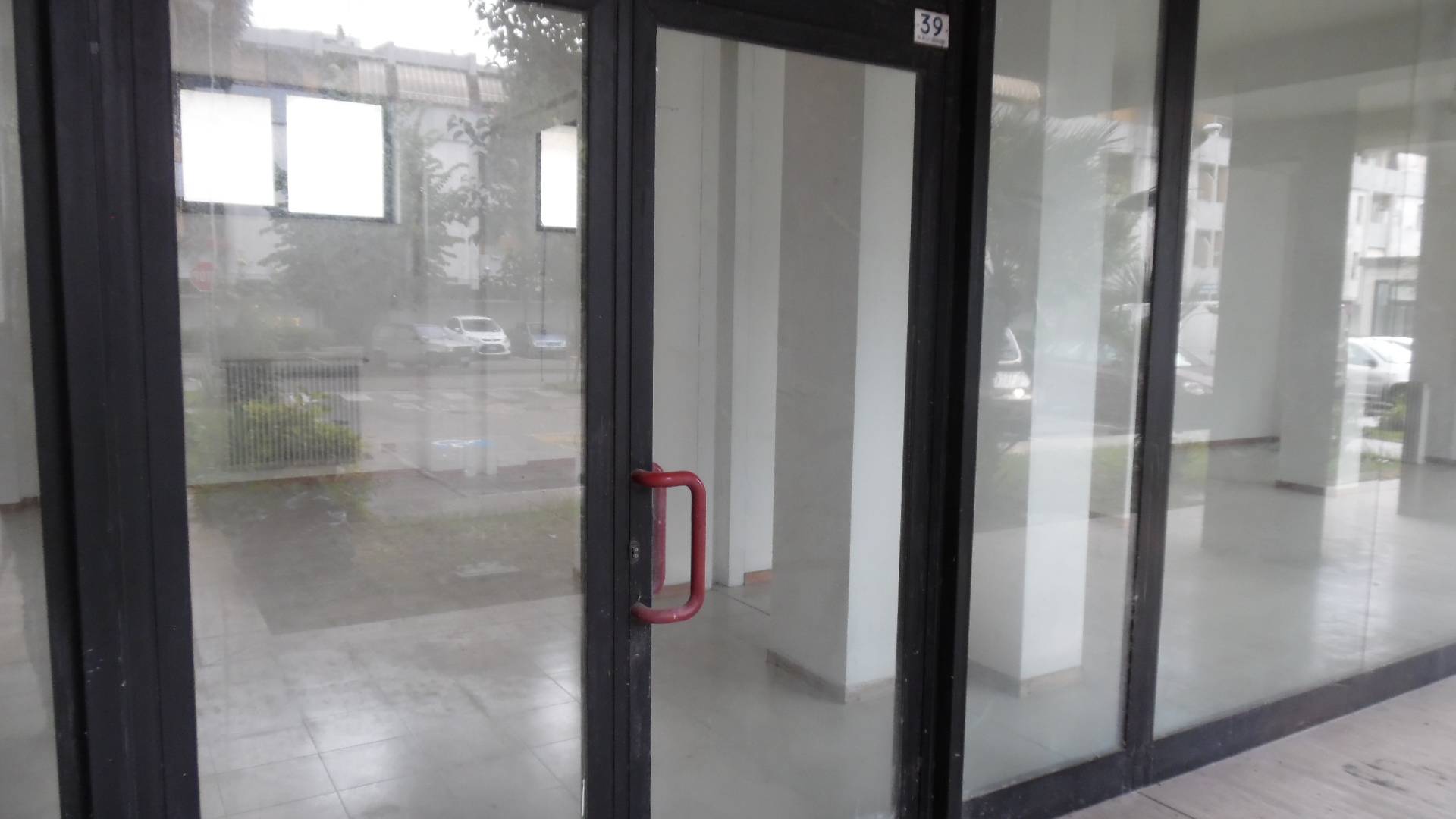 Locale artigianale in vendita a Monteprandone, Centobuchi