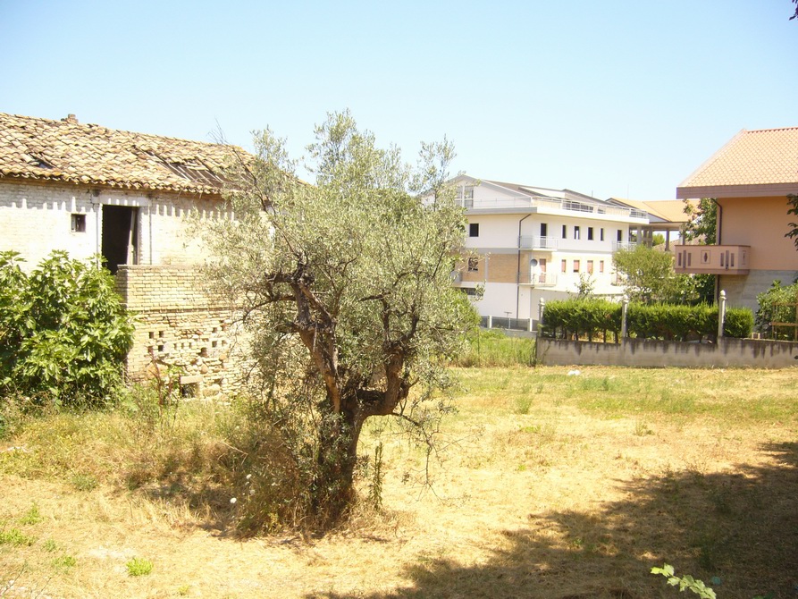 Terreno edificabile in vendita a Colonnella