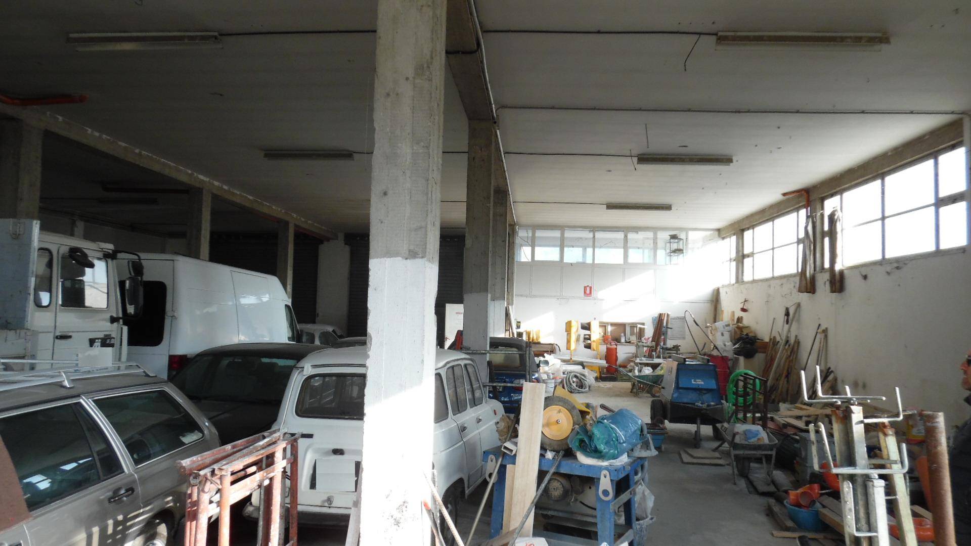 Capannone in vendita a Acquaviva Picena